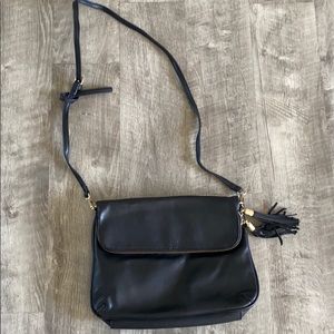 Black tassel crossbody